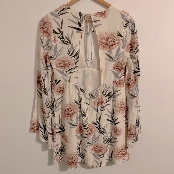 Forever 21 Boho Bell Sleeve Floral Garden Dress - Picture 5 of 10